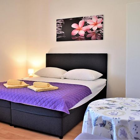 Rooms In Family House Vera Mundanije 외부 사진